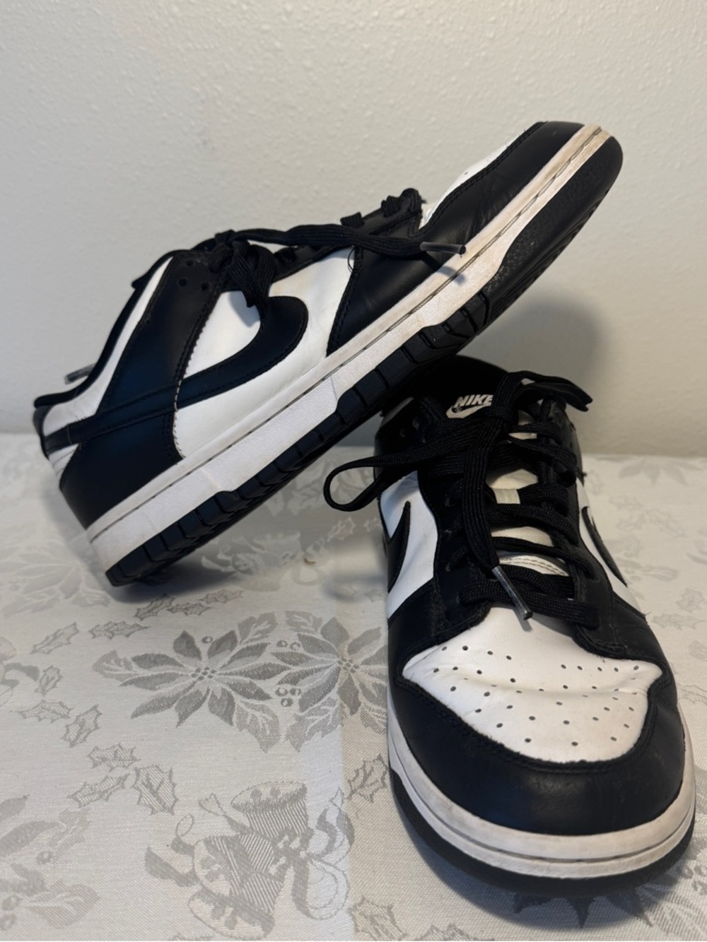 Mens Nike Dunk Low Retro Sneakers Panda Black & White 9